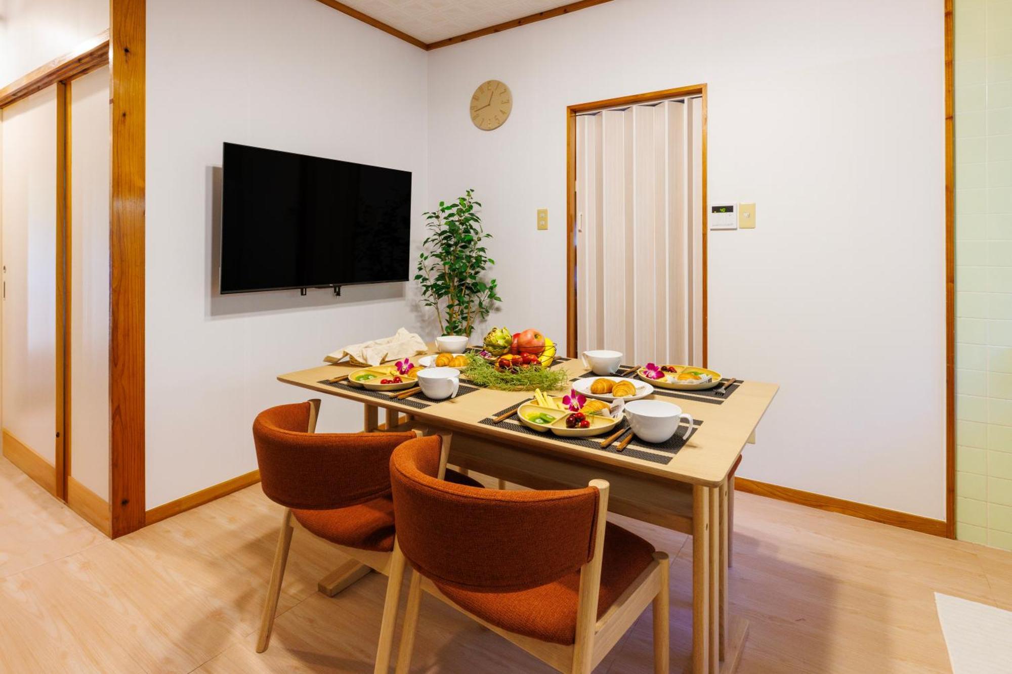新規オープン サウナ Bbq ジャグジー付き 最大7名 無料駐車場4台 ビーチまで車で5分 Sky House Villa Uruma Exterior foto